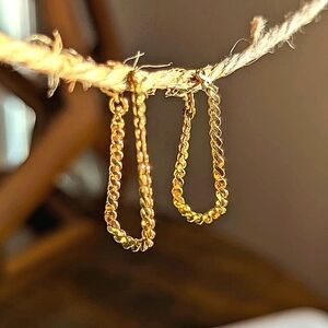 Vintage Monet Gold Tone Dangle Earrings